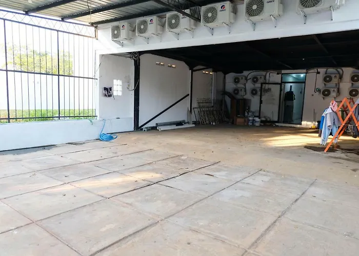 Reddoorz Near Ahmad Yani Airport 3 Hotel Semarang